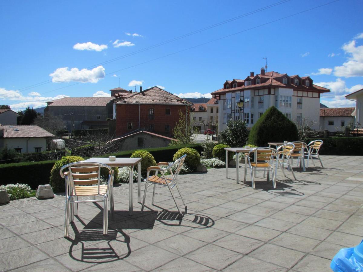 Hotel Ermintxo Ea Exterior foto